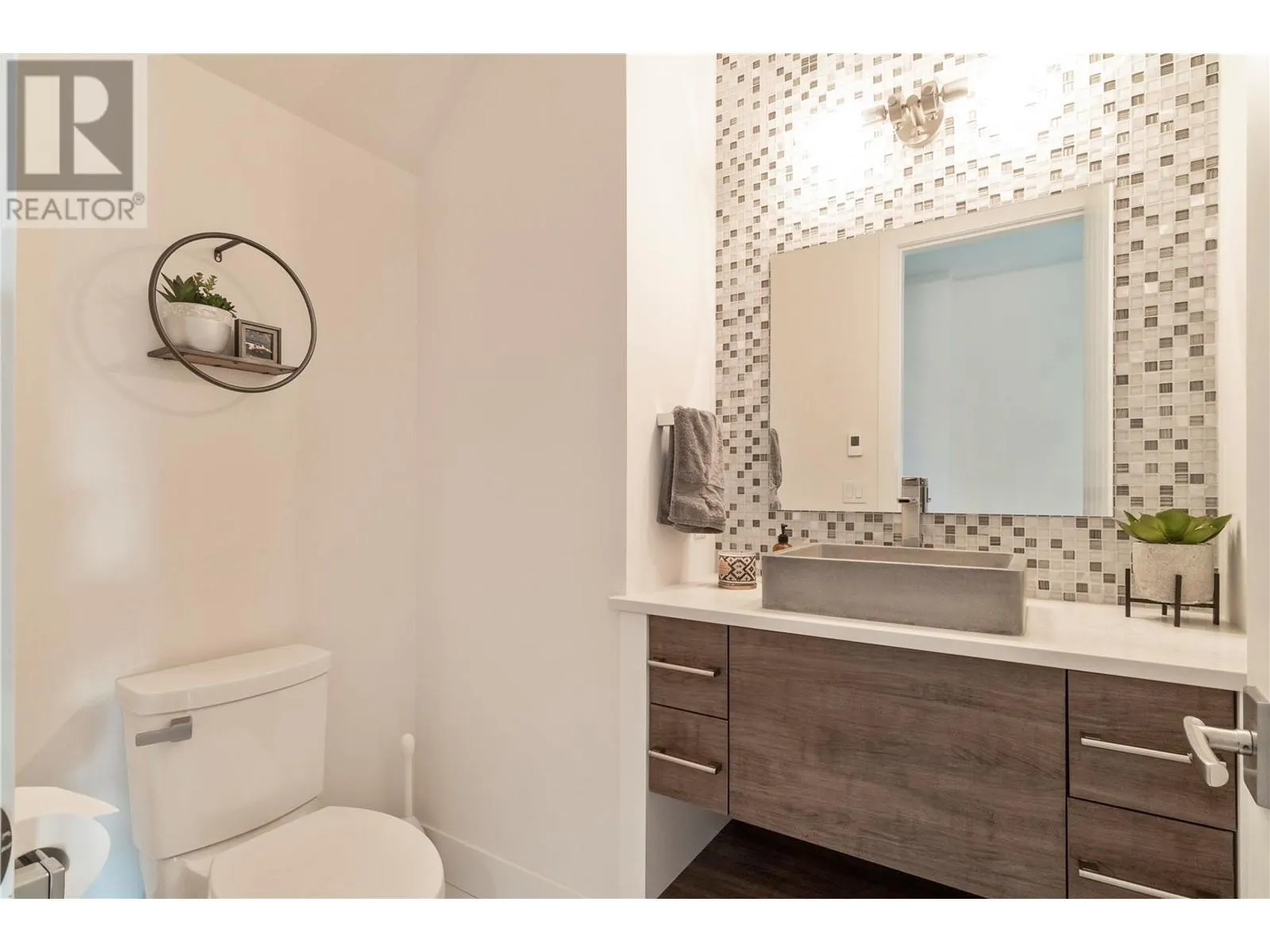 2639 Eagle Bay Road Unit# D