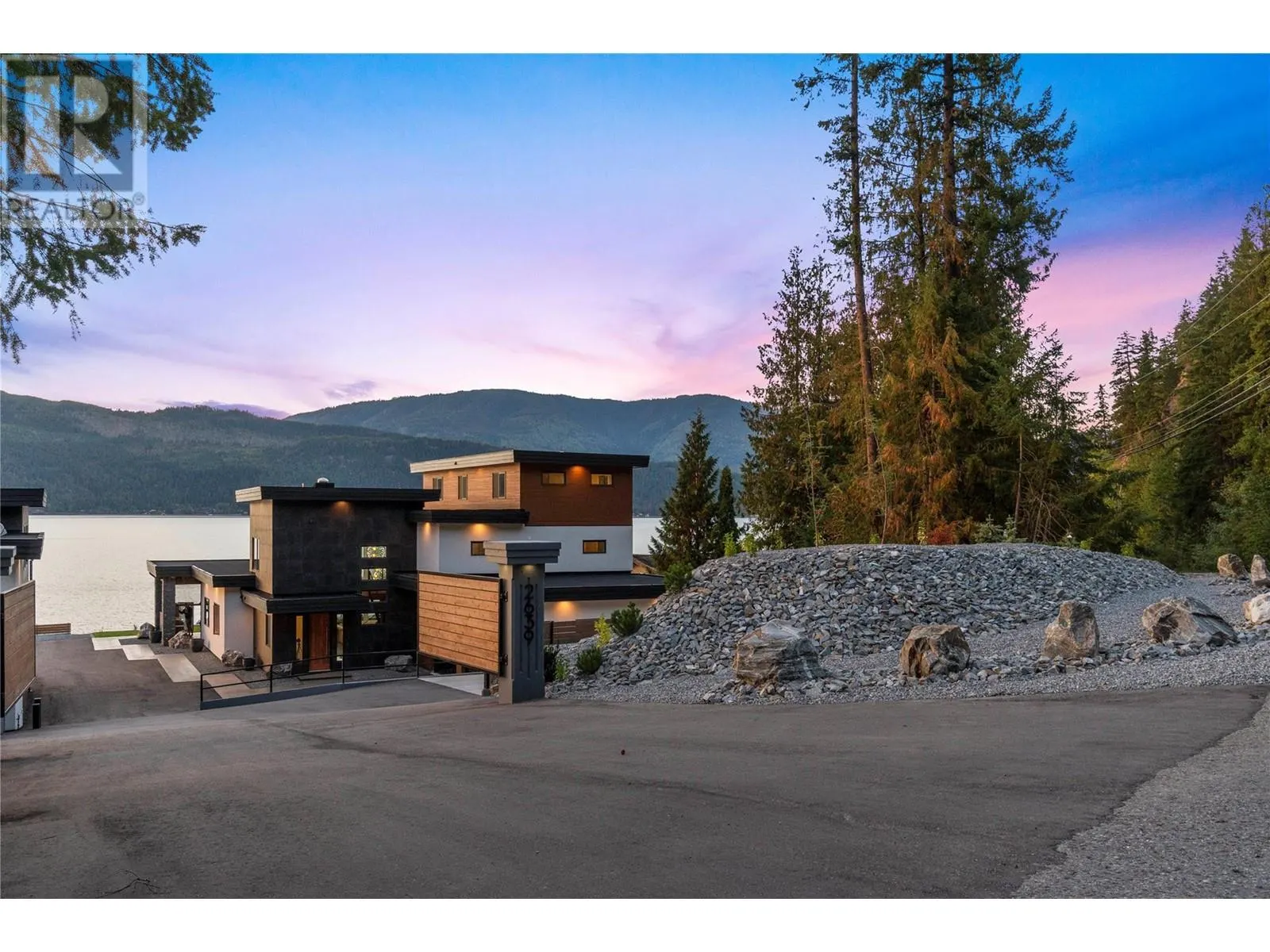 2639 Eagle Bay Road Unit# D