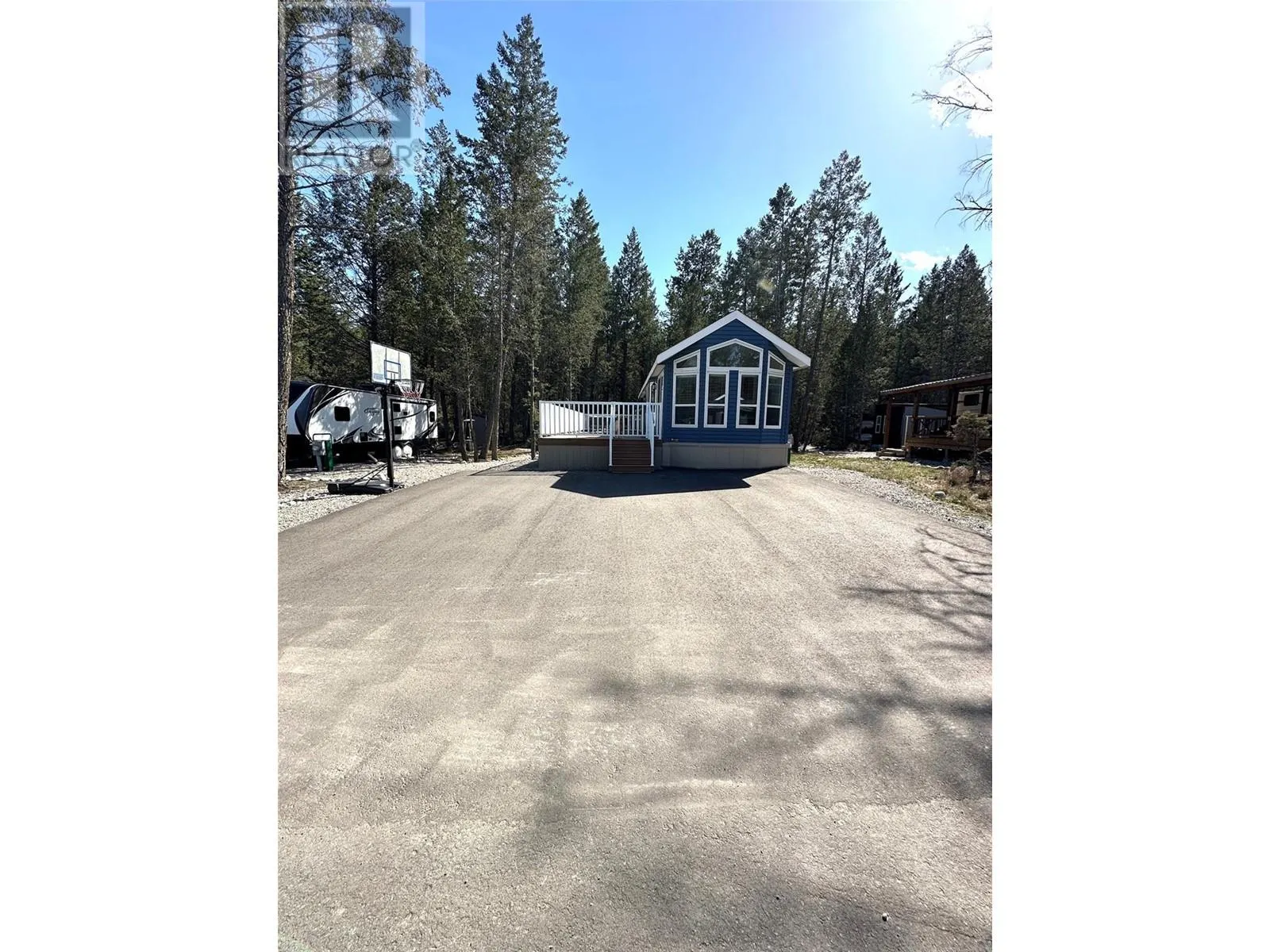 5478 93/95 Highway Unit# 118