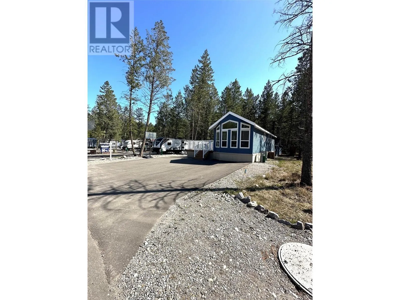 5478 93/95 Highway Unit# 118