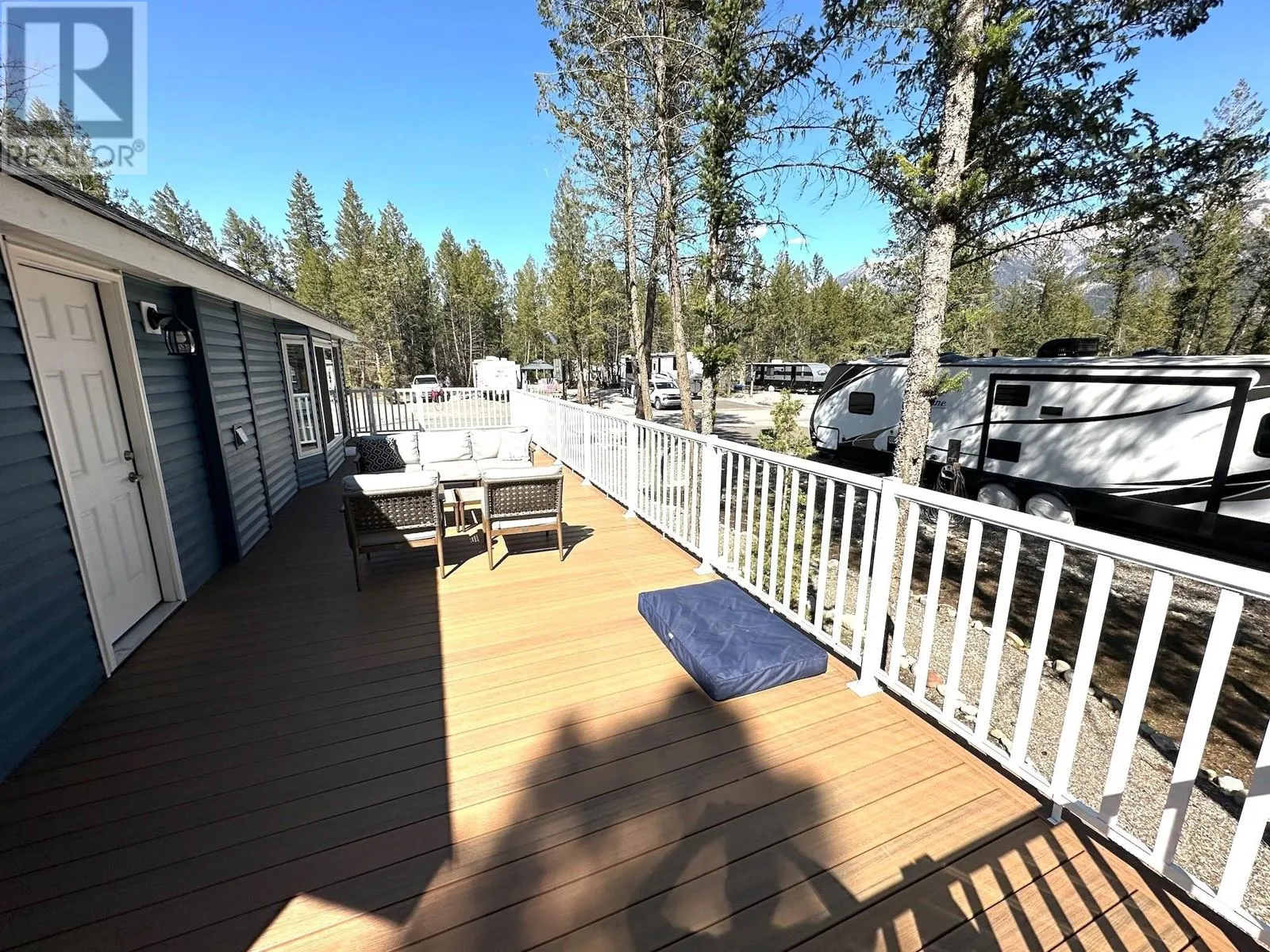 5478 93/95 Highway Unit# 118
