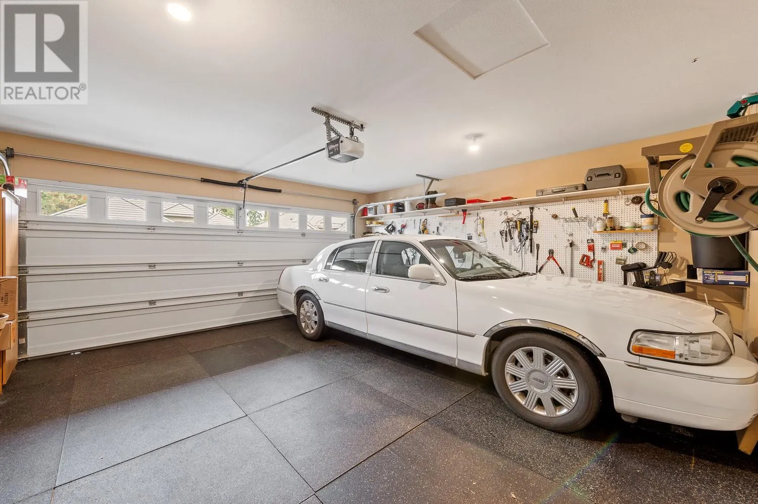 4345 Gallaghers Fairway S