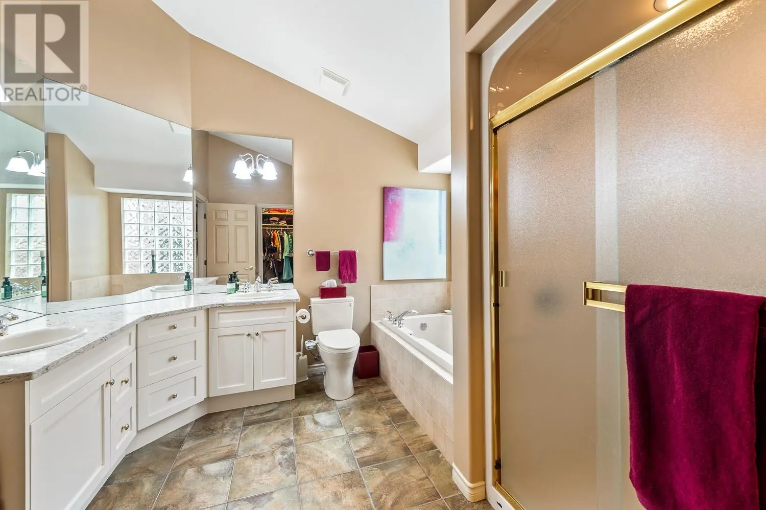 4345 Gallaghers Fairway S