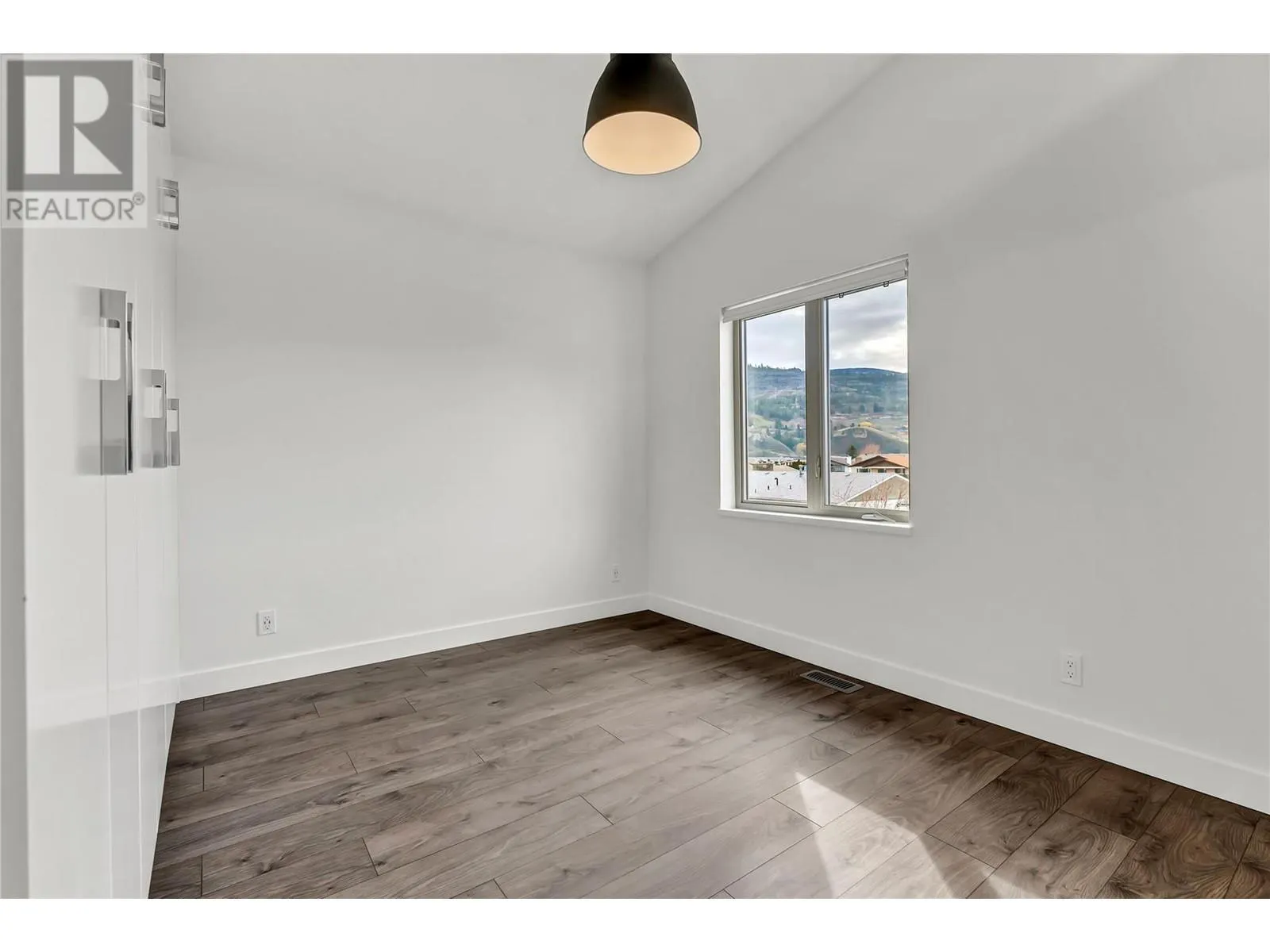 2922 Wilson Street Unit# 105