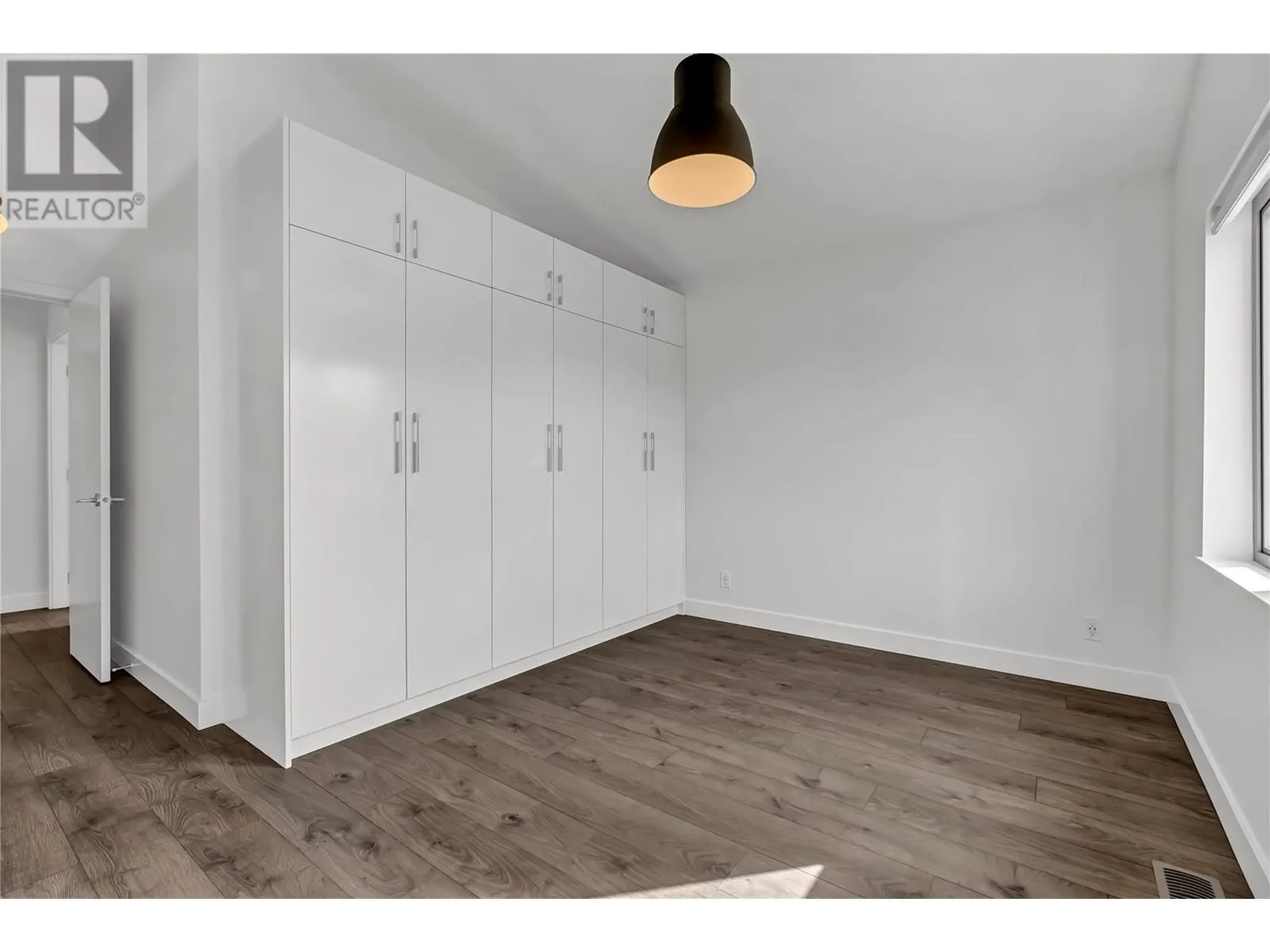 2922 Wilson Street Unit# 105
