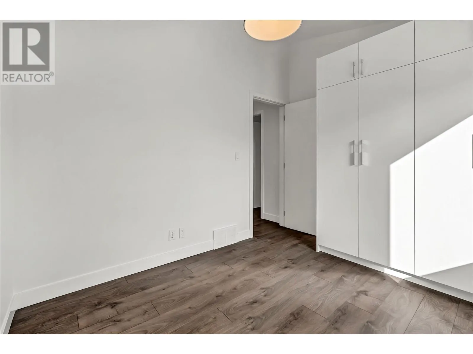 2922 Wilson Street Unit# 105
