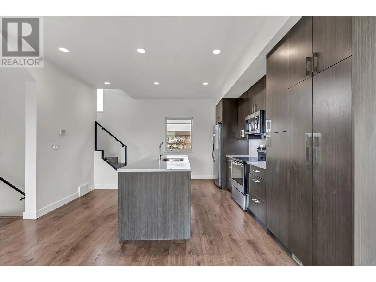 2922 Wilson Street Unit# 105