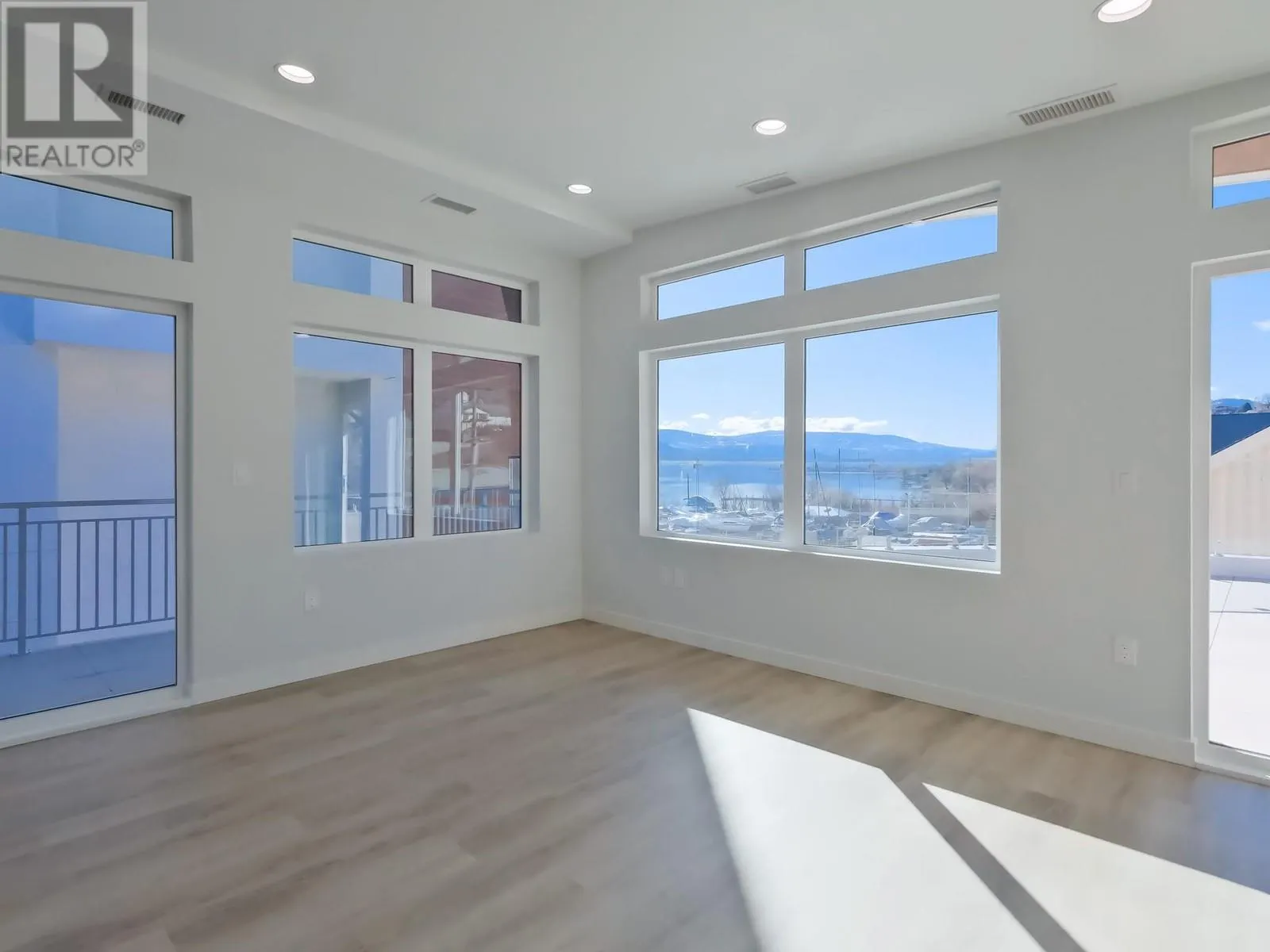 13417 Lakeshore Drive S Unit# 201