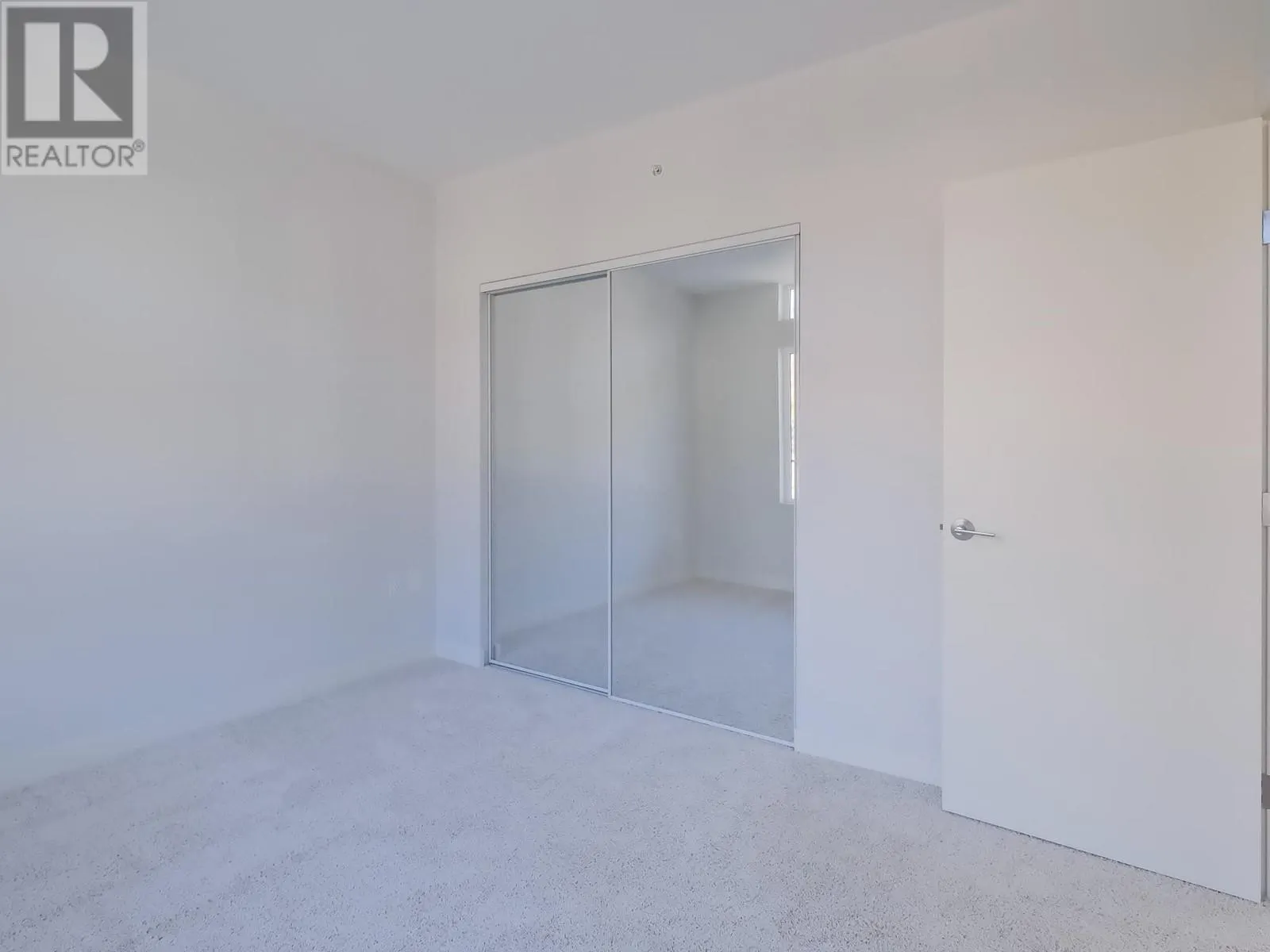 13417 Lakeshore Drive S Unit# 201