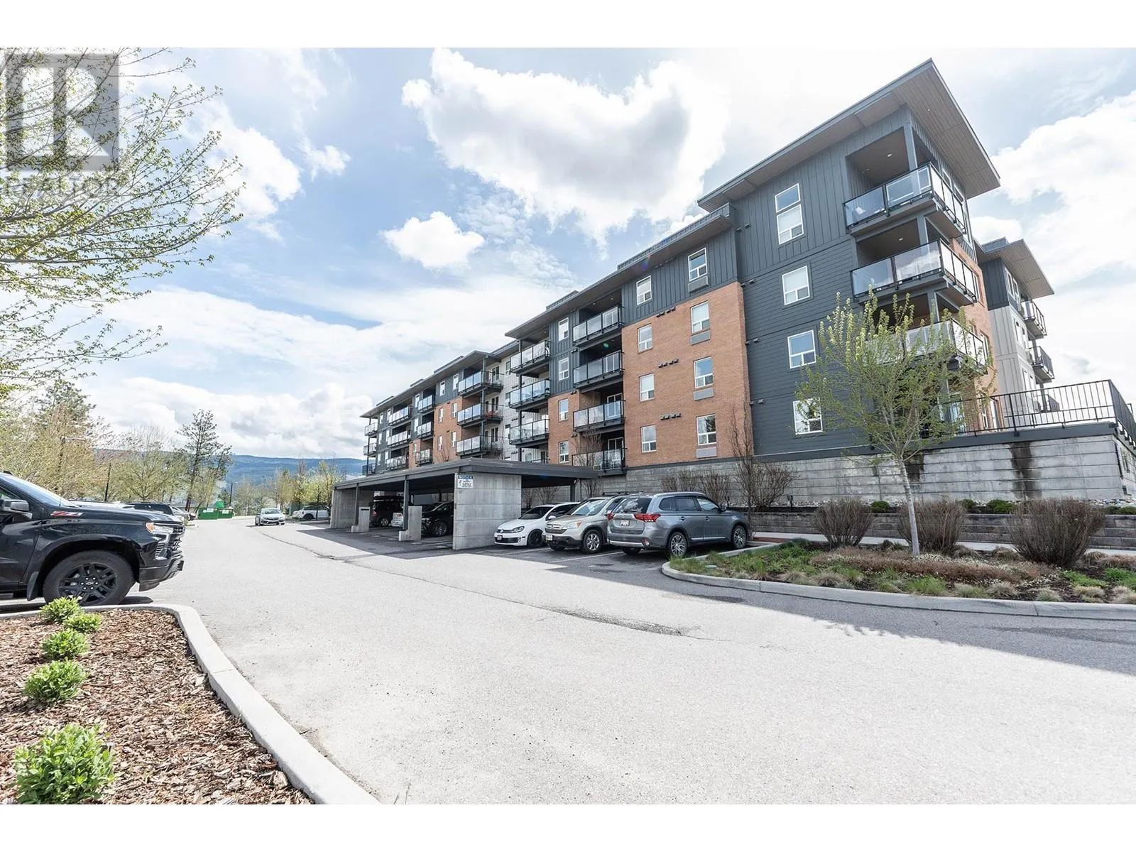 881 Academy Way Unit# 103