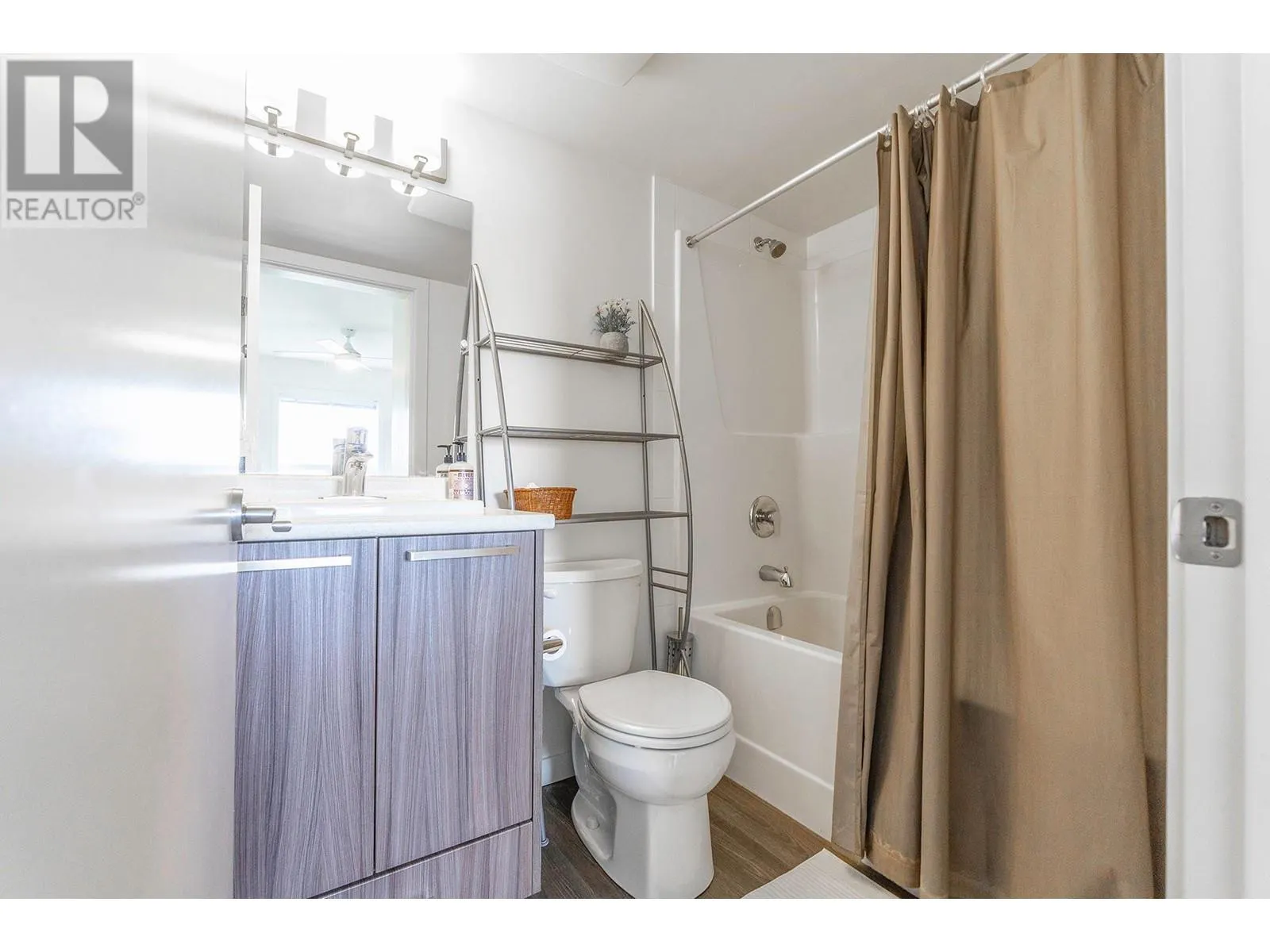 881 Academy Way Unit# 103