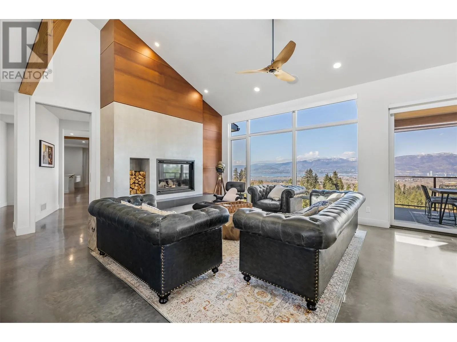 3977/3979 Hart Road