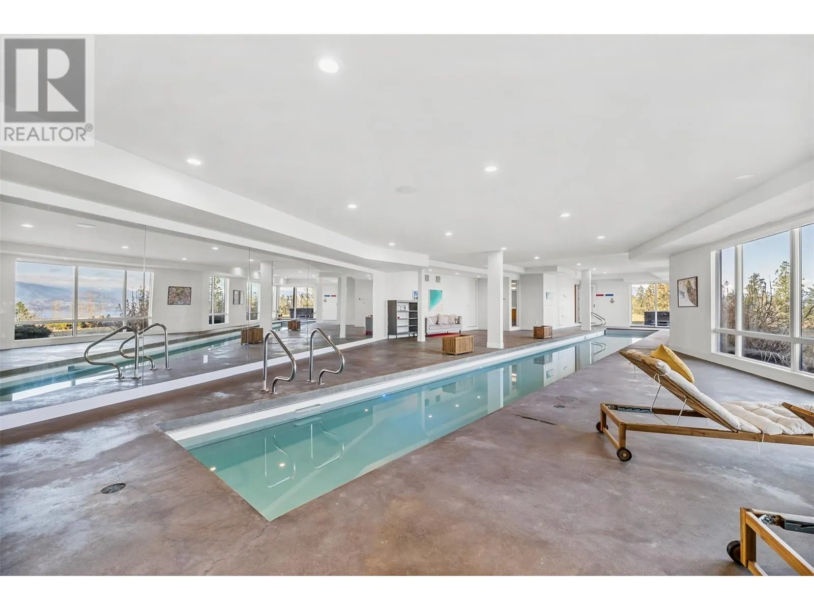 3977/3979 Hart Road