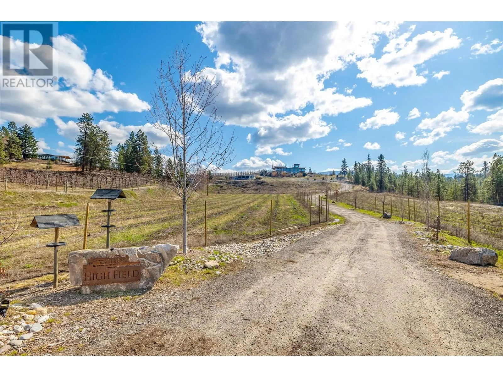 3977/3979 Hart Road
