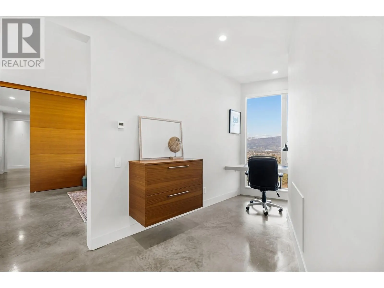3977/3979 Hart Road