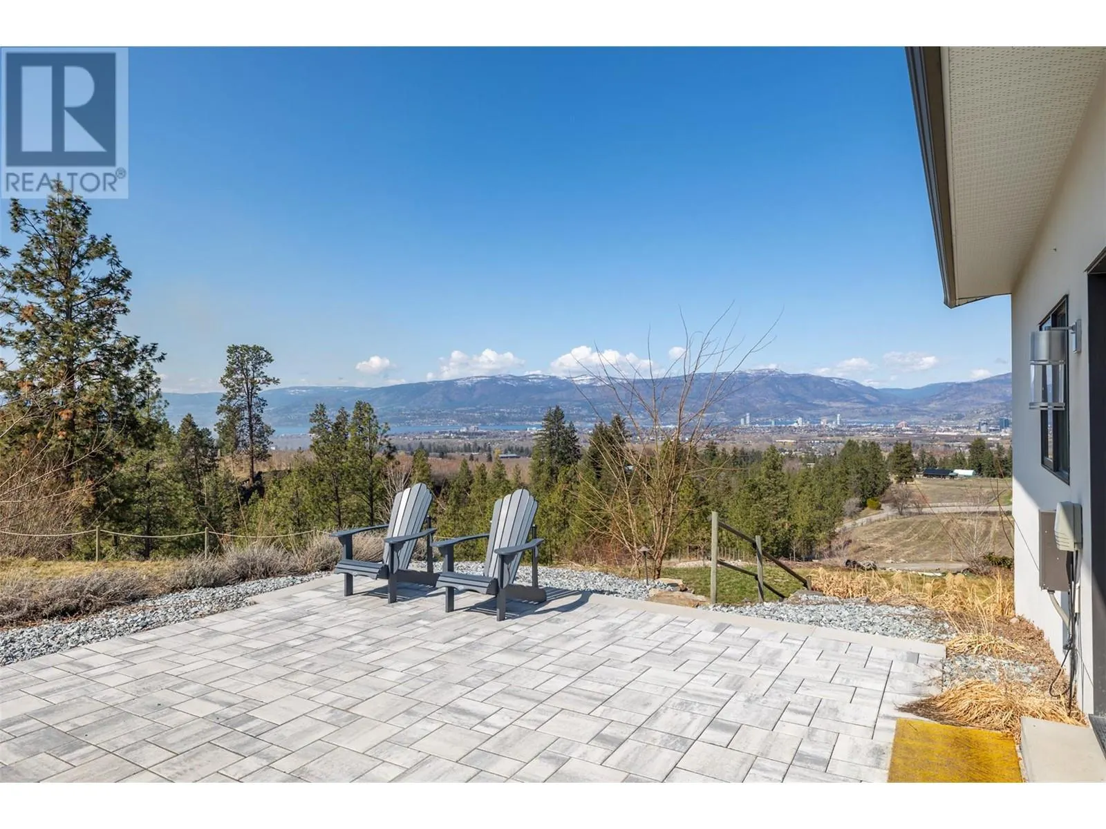 3977/3979 Hart Road