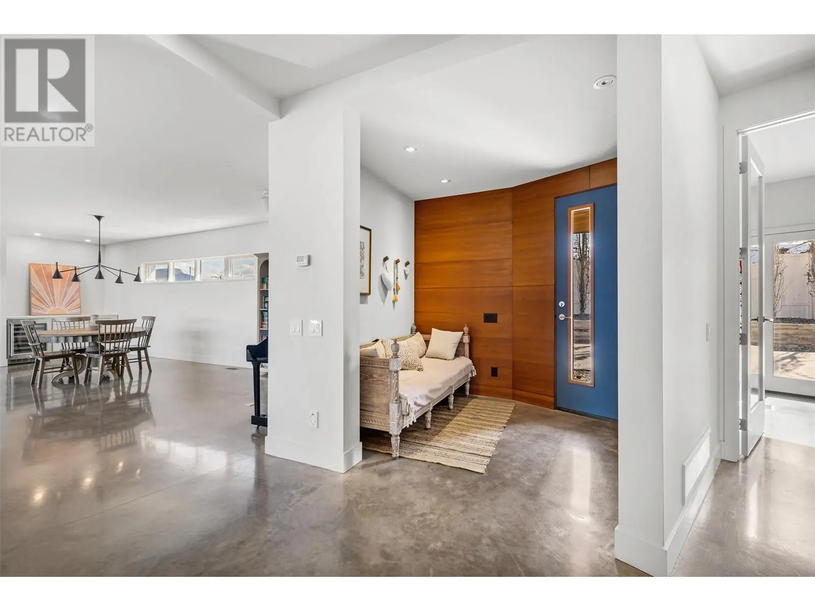 3977/3979 Hart Road