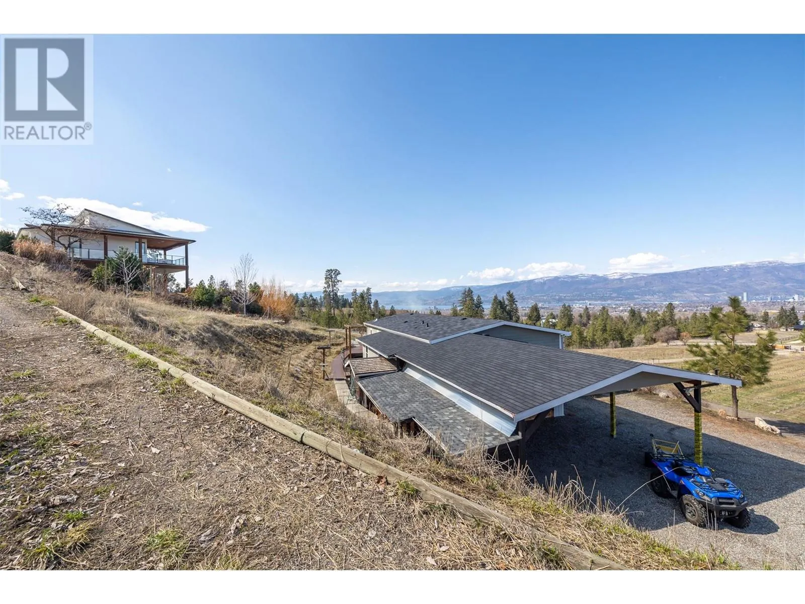 3979/3977 Hart Road