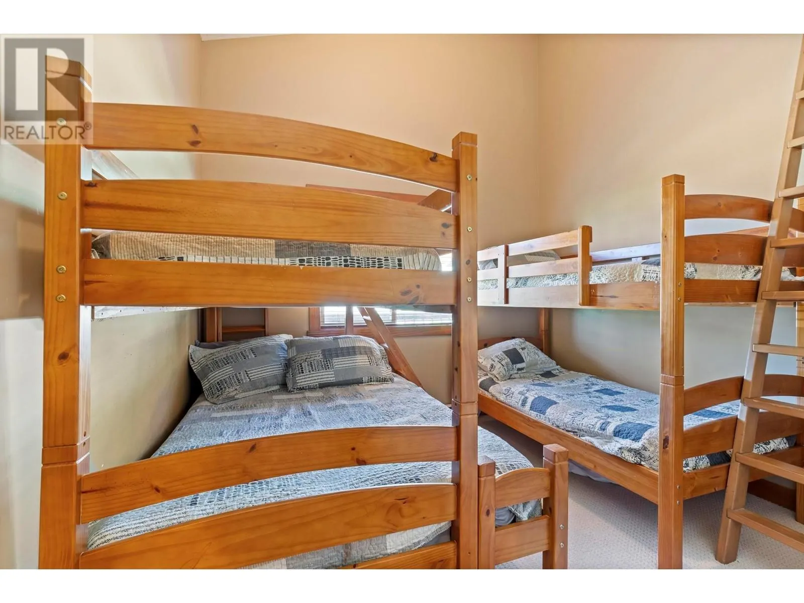 4939 Snow Pines Road Unit# 4