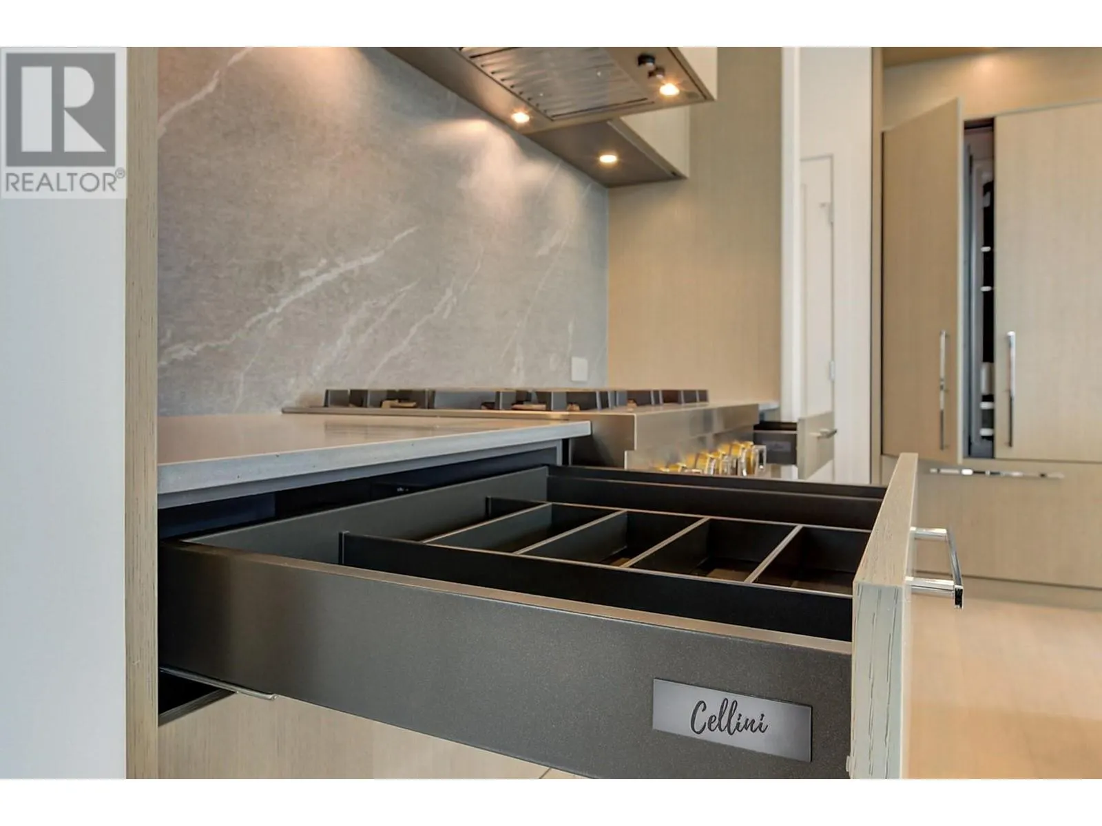 3409 Lakeshore Road Unit# 507