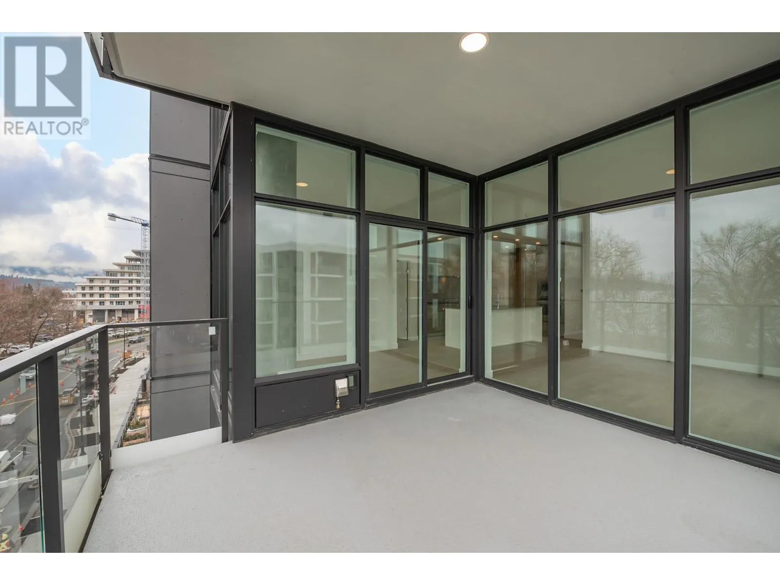 3409 Lakeshore Road Unit# 507