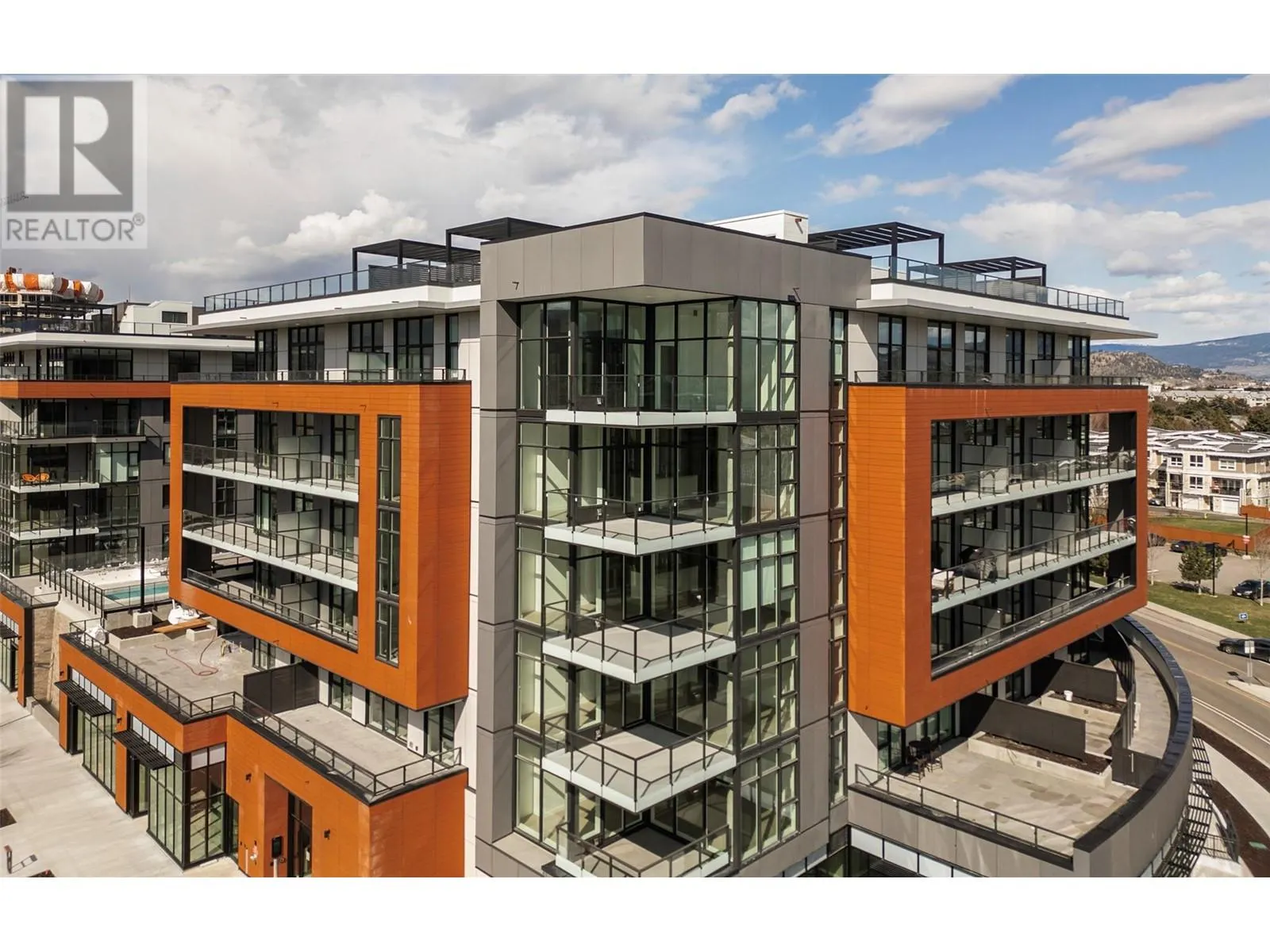 3409 Lakeshore Road Unit# 507