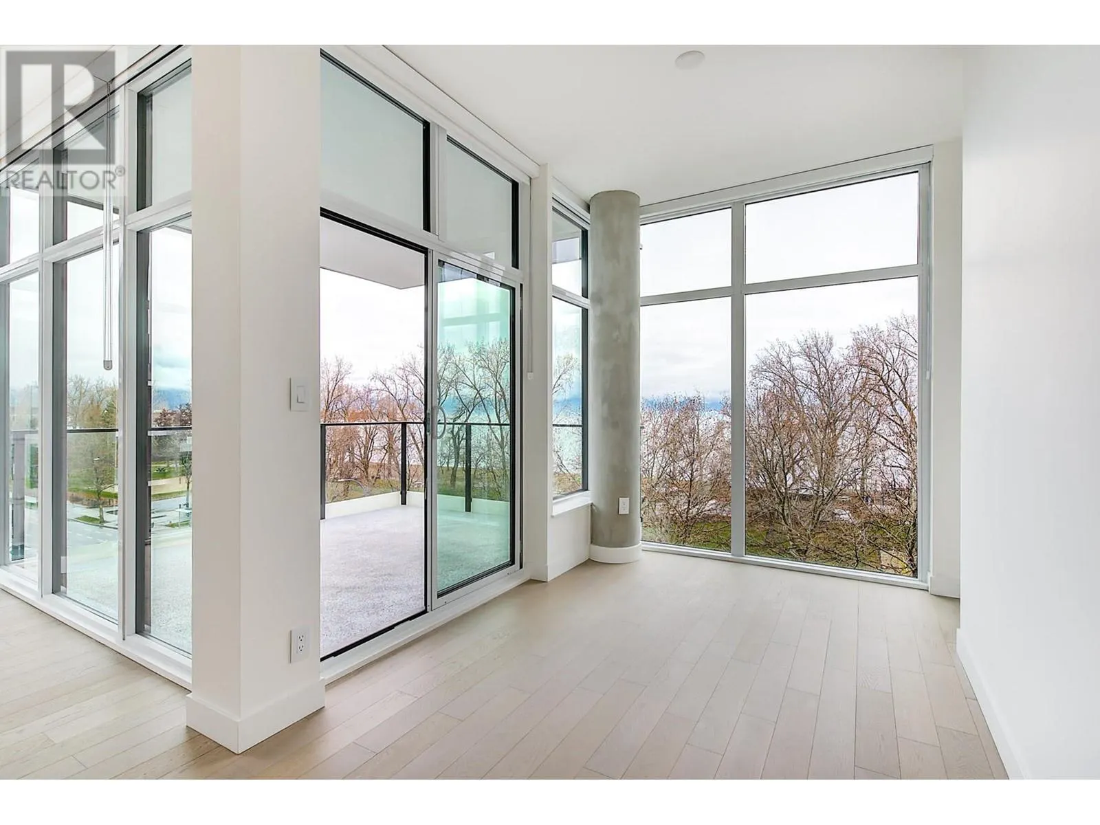 3409 Lakeshore Road Unit# 507
