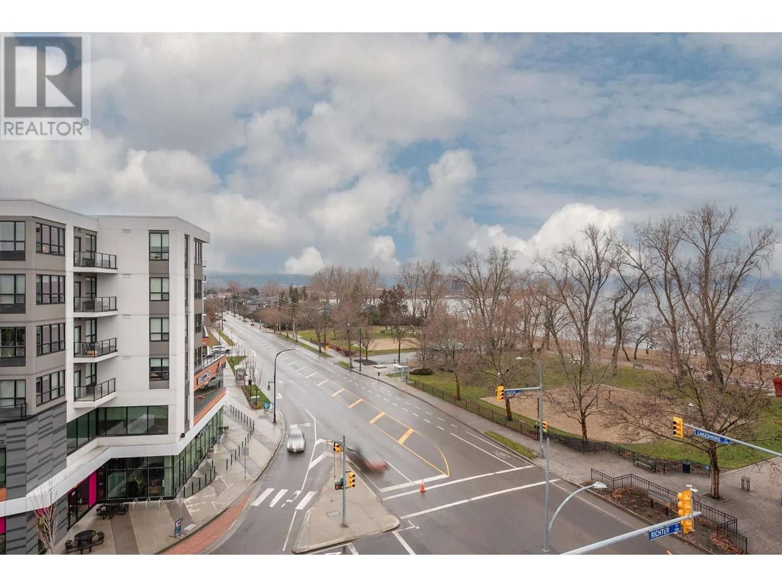 3409 Lakeshore Road Unit# 507