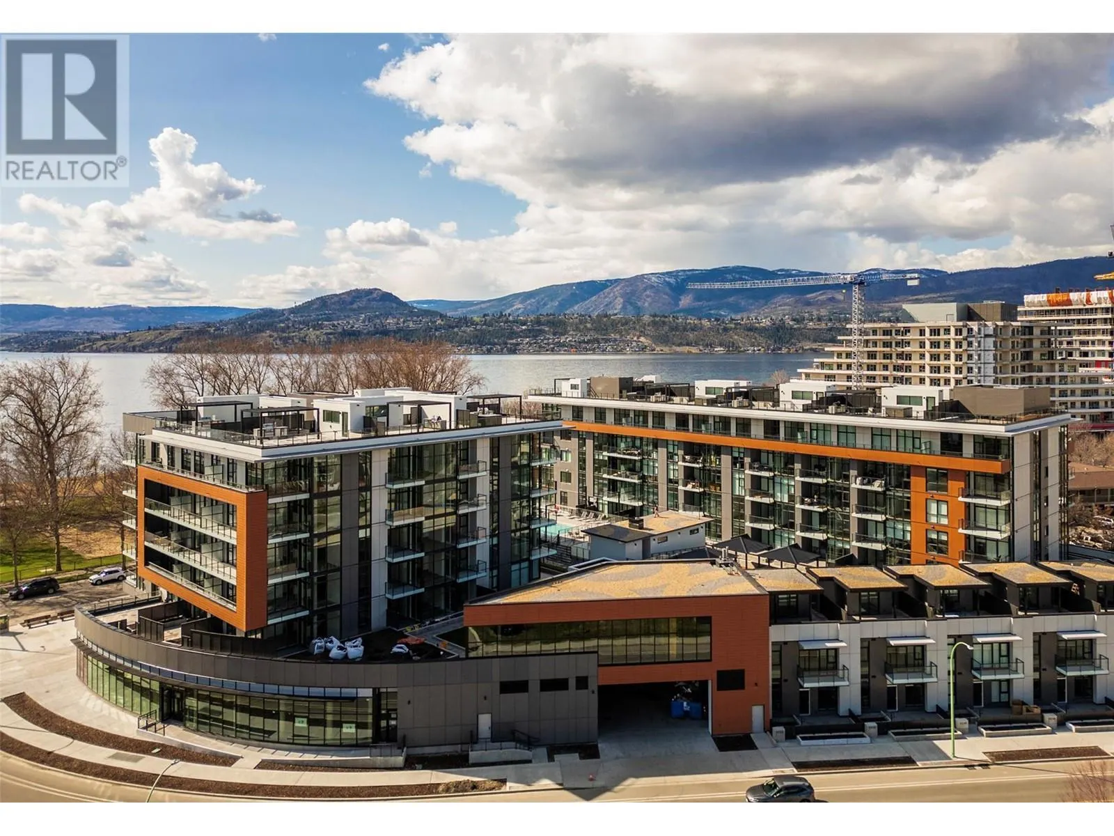 3409 Lakeshore Road Unit# 507