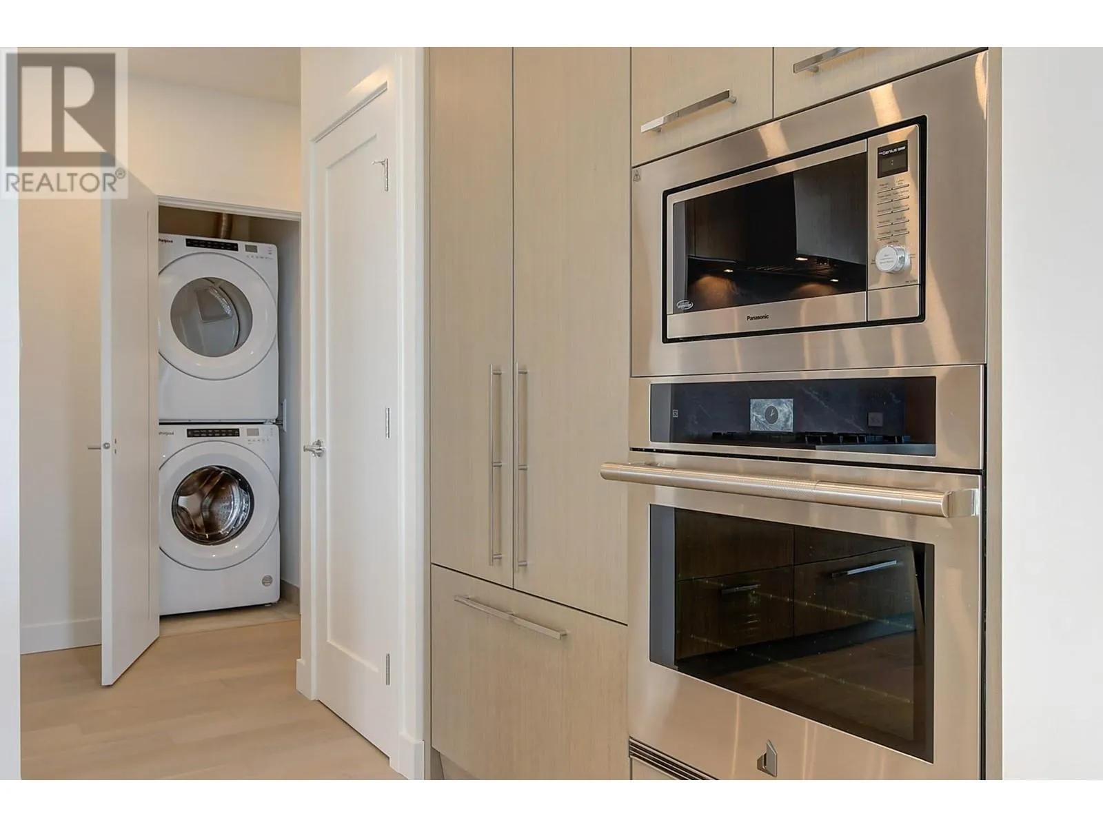 3409 Lakeshore Road Unit# 507