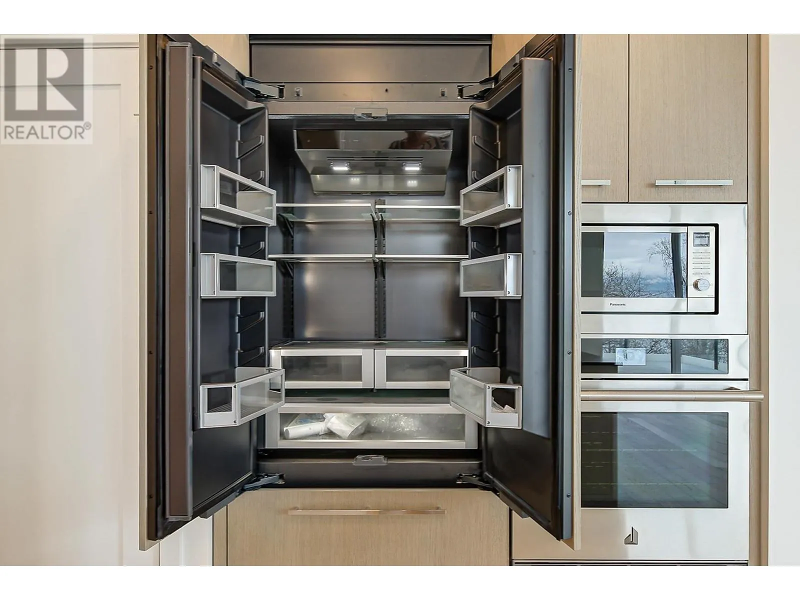 3409 Lakeshore Road Unit# 507
