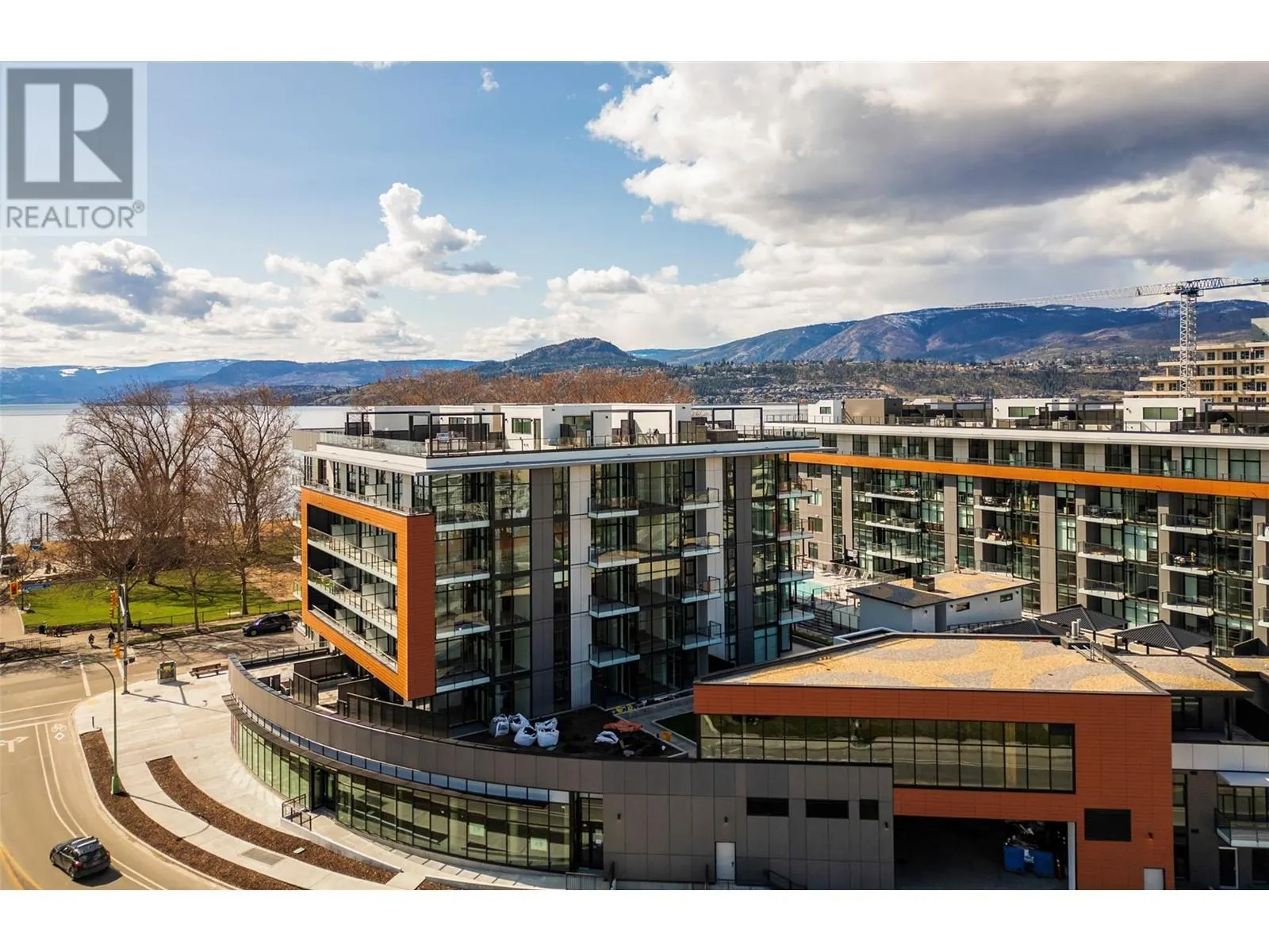 3409 Lakeshore Road Unit# 507