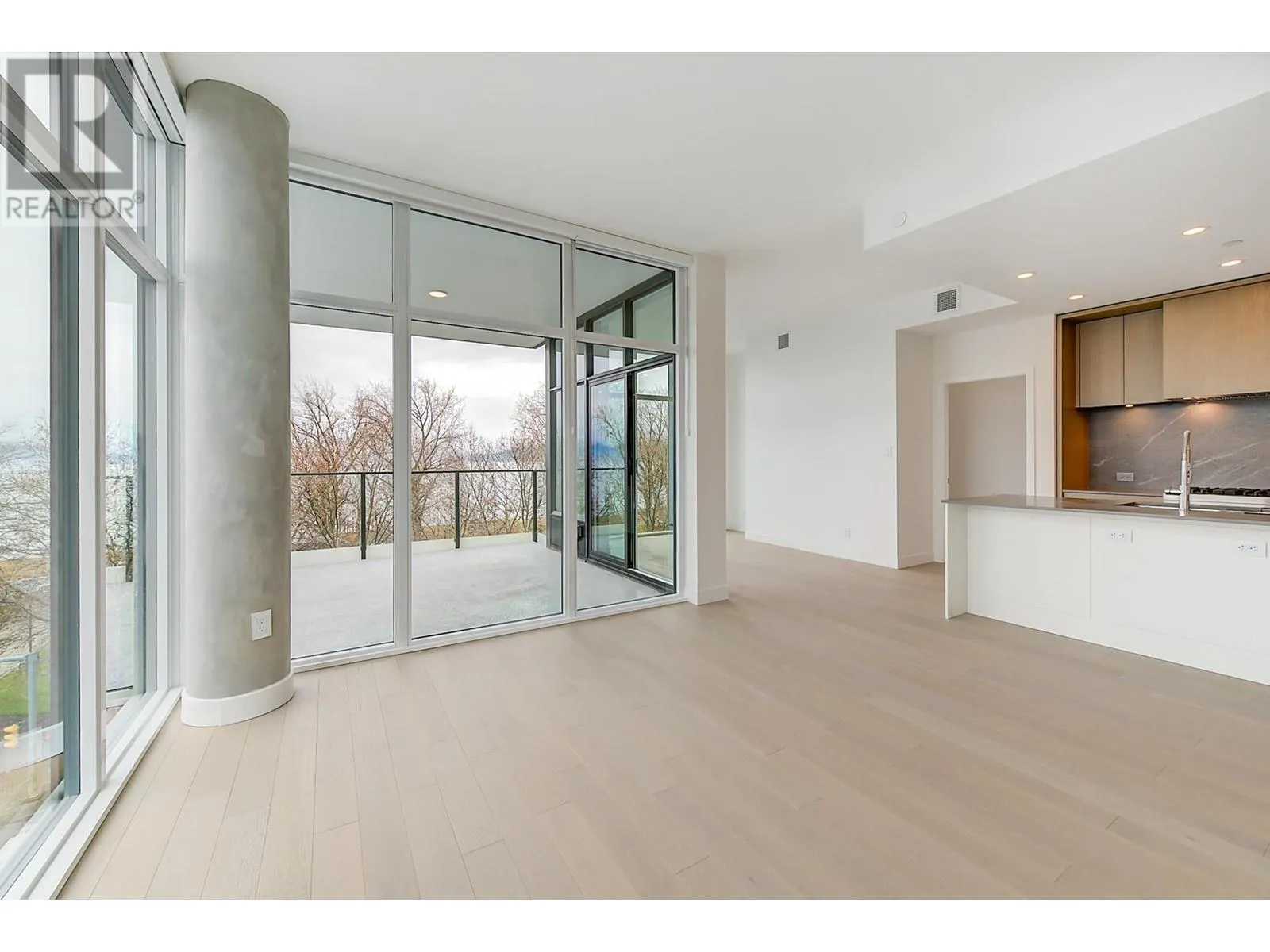 3409 Lakeshore Road Unit# 507