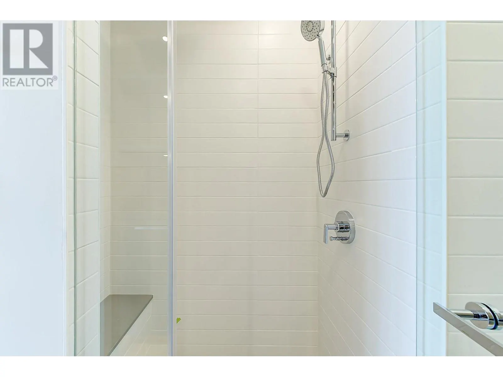 3409 Lakeshore Road Unit# 507