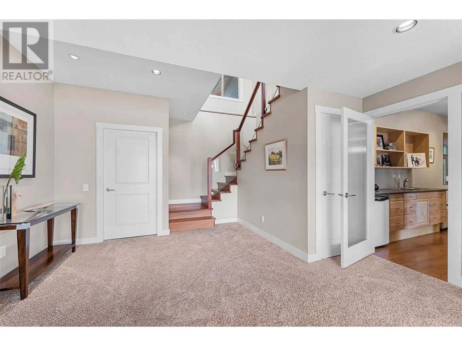 129 Ledge Rock Court