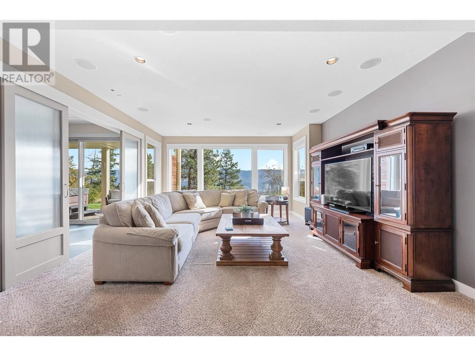 129 Ledge Rock Court