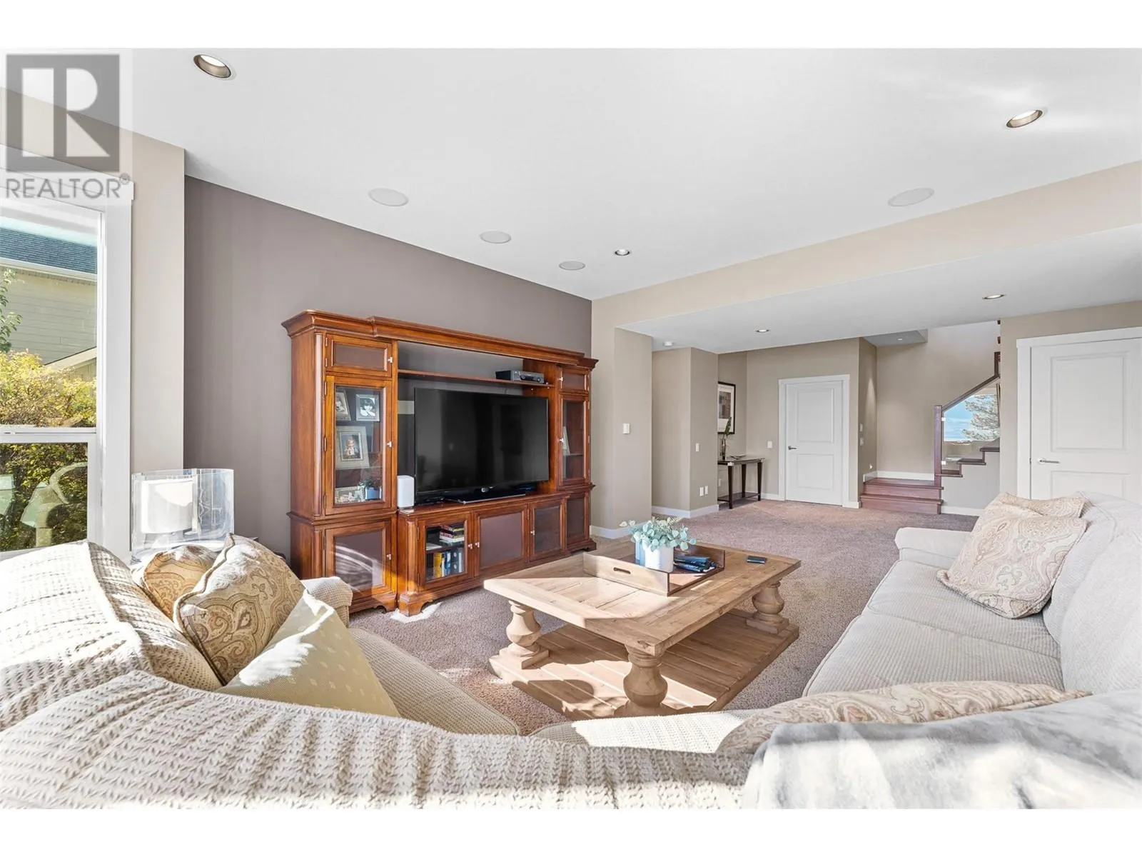 129 Ledge Rock Court