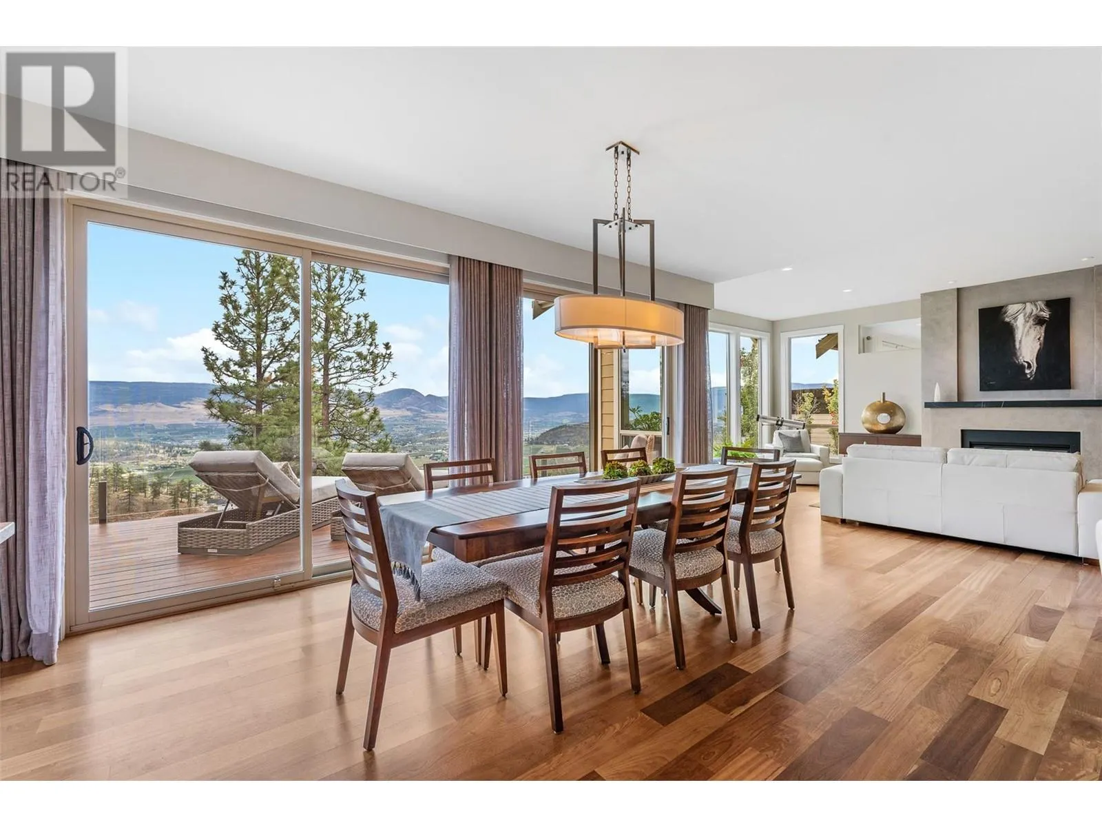 129 Ledge Rock Court