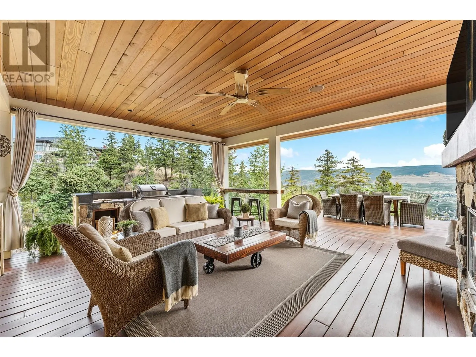 129 Ledge Rock Court