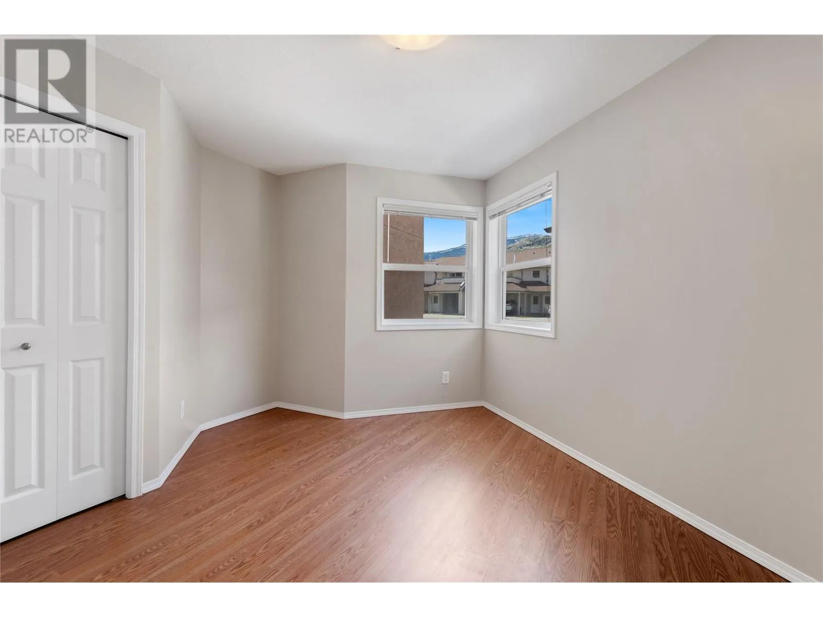 6514 Meadows Drive Unit# 12