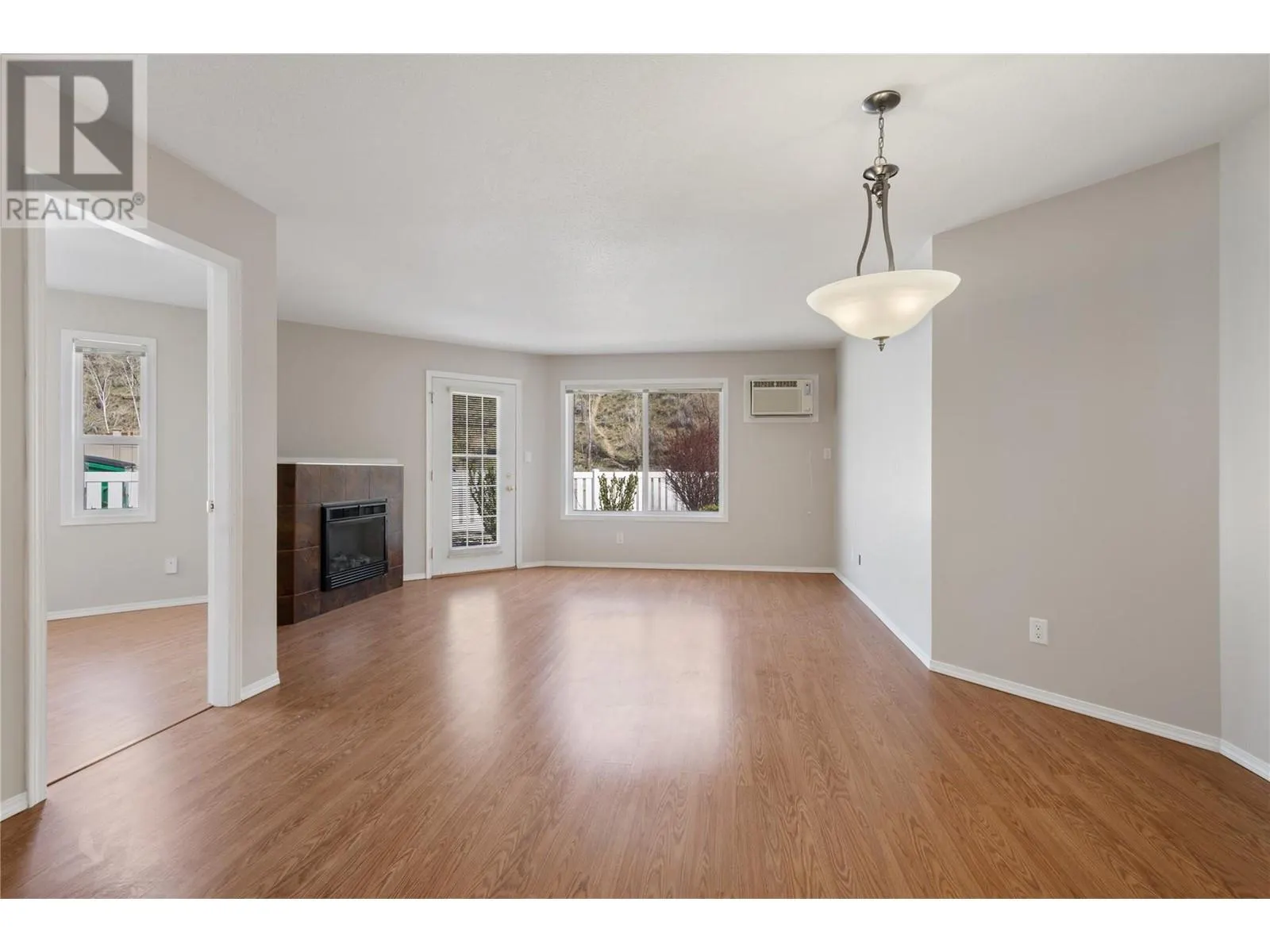 6514 Meadows Drive Unit# 12