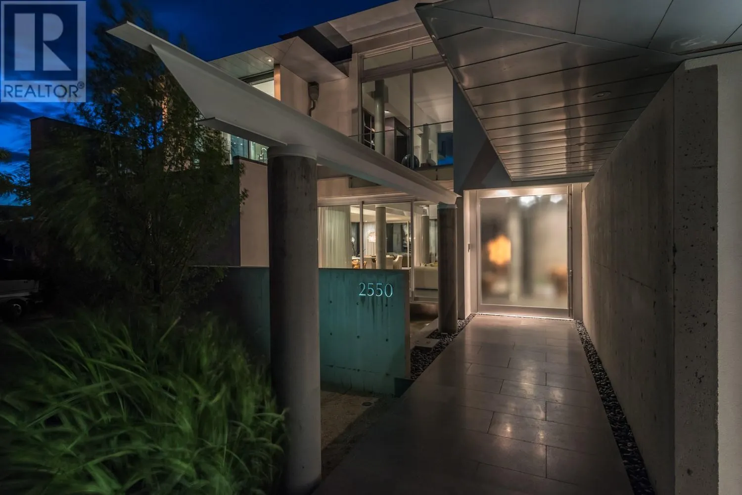 2550 Landry Crescent
