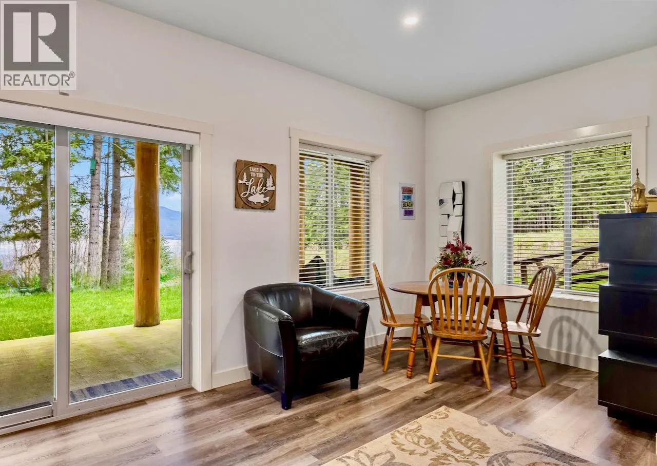 2589 Airstrip Road