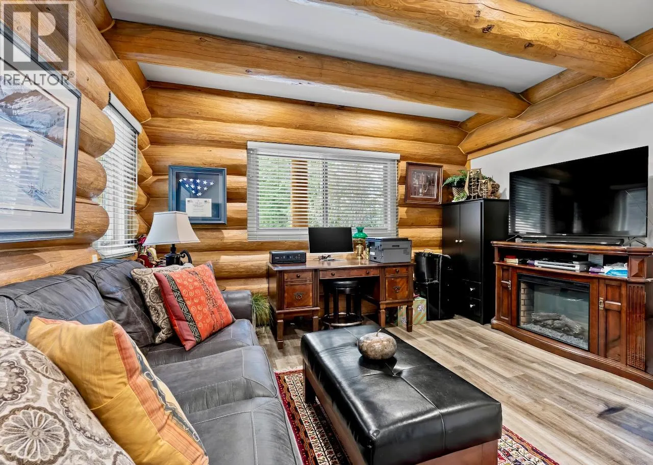 2589 Airstrip Road