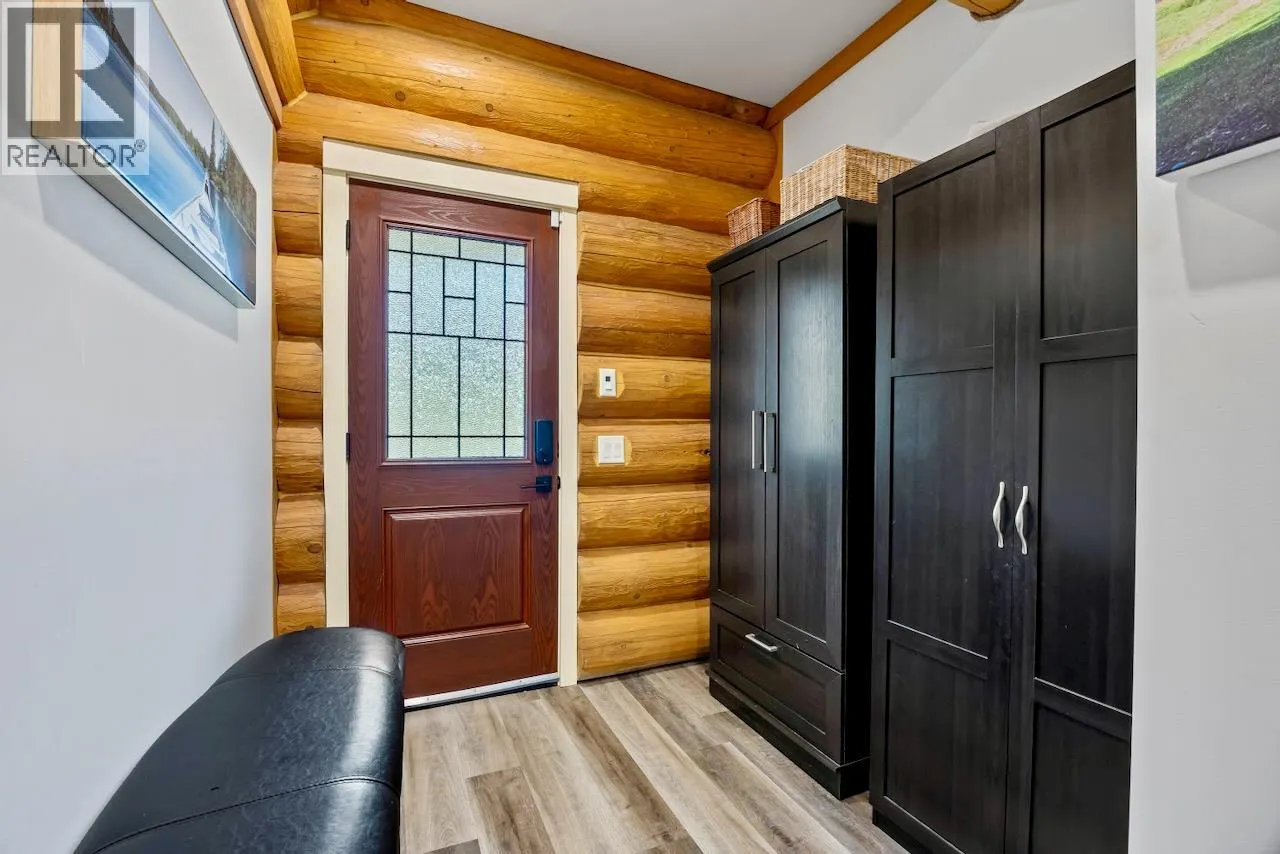 2589 Airstrip Road