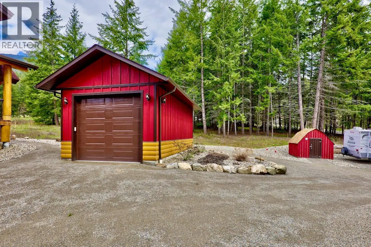 2589 Airstrip Road