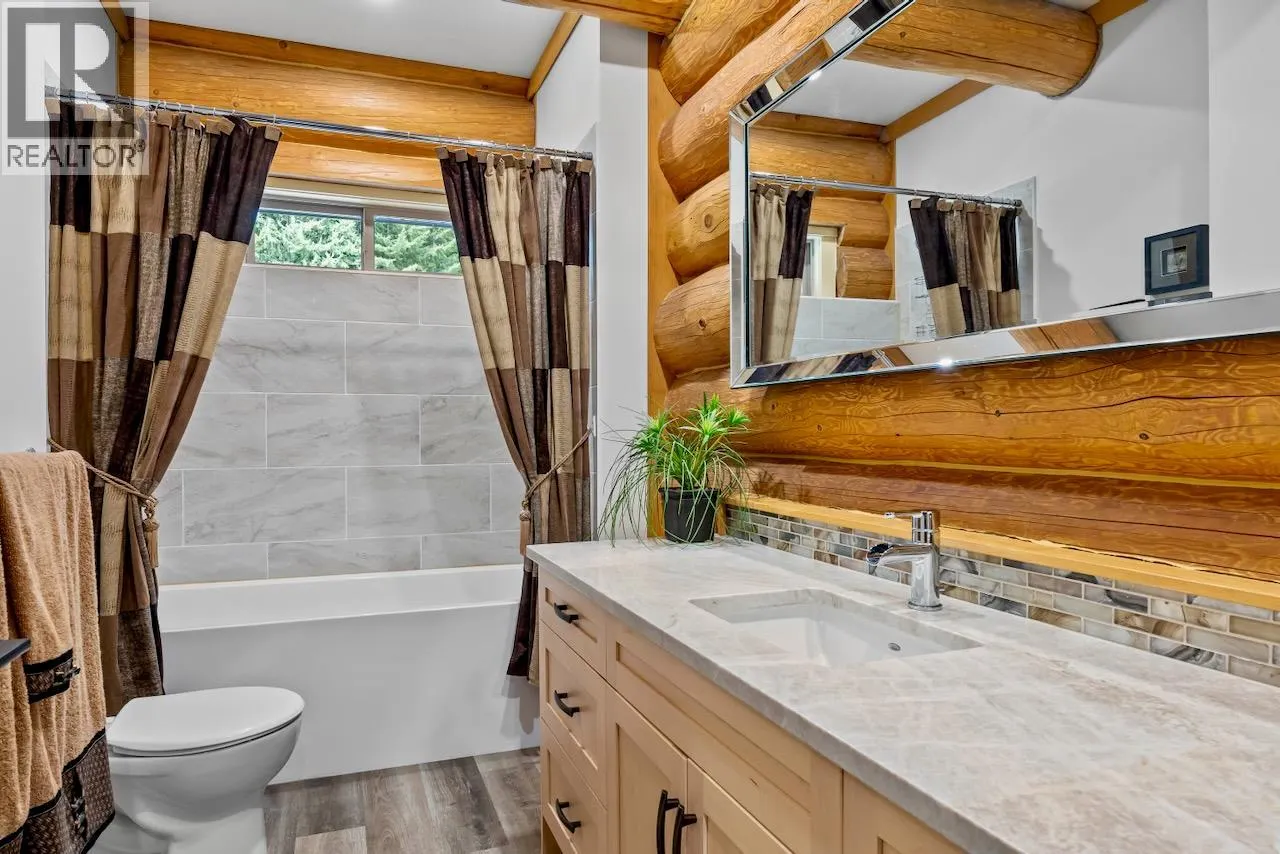 2589 Airstrip Road