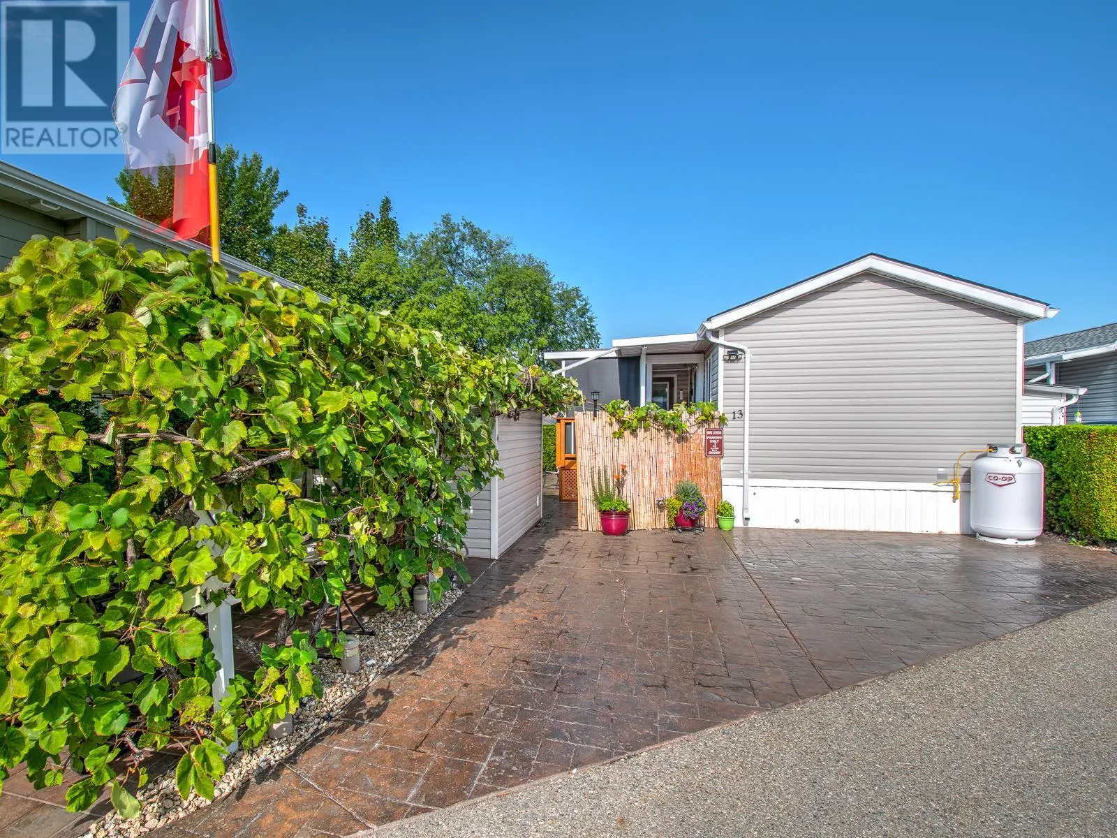 8000 Highland Road Unit# 13