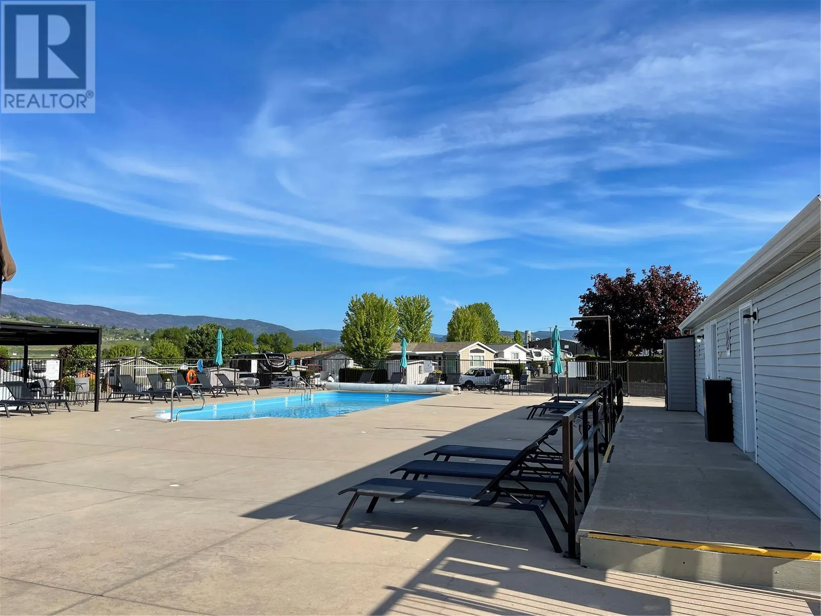 8000 Highland Road Unit# 13