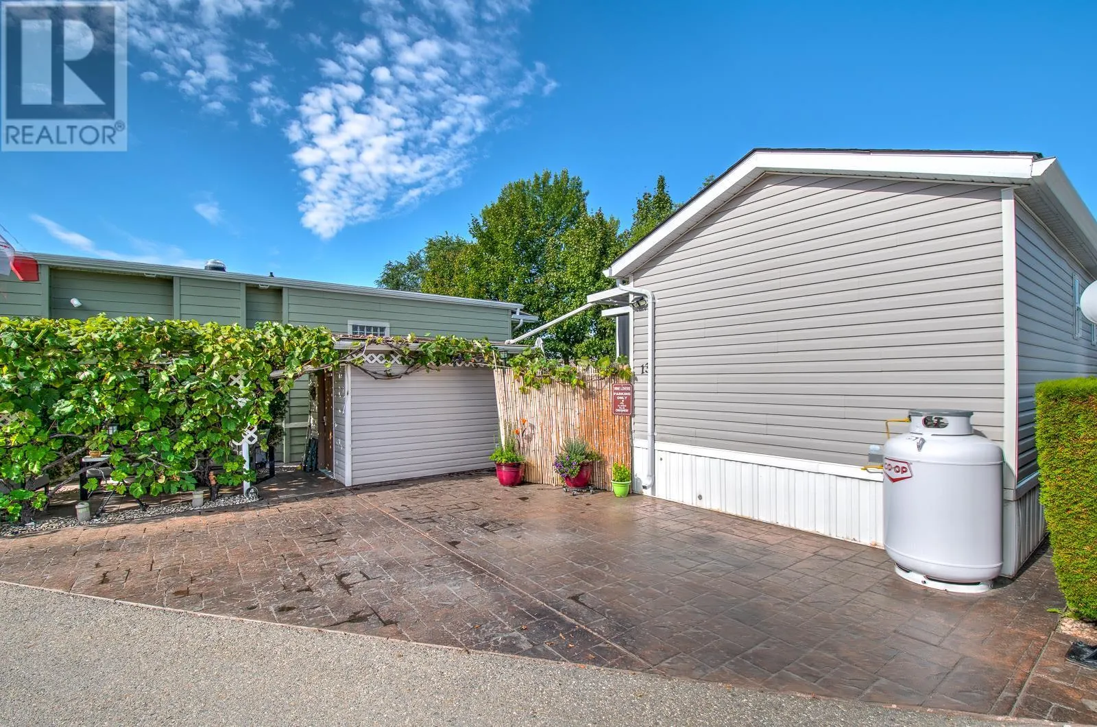 8000 Highland Road Unit# 13